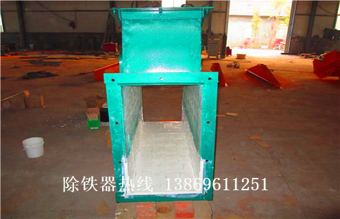 永磁管道除鐵器，湖南永磁管道除鐵器應(yīng)用 _遠(yuǎn)力廣東管道式粉料永磁除鐵器12000高斯_可定制工作原理_安裝示意圖 